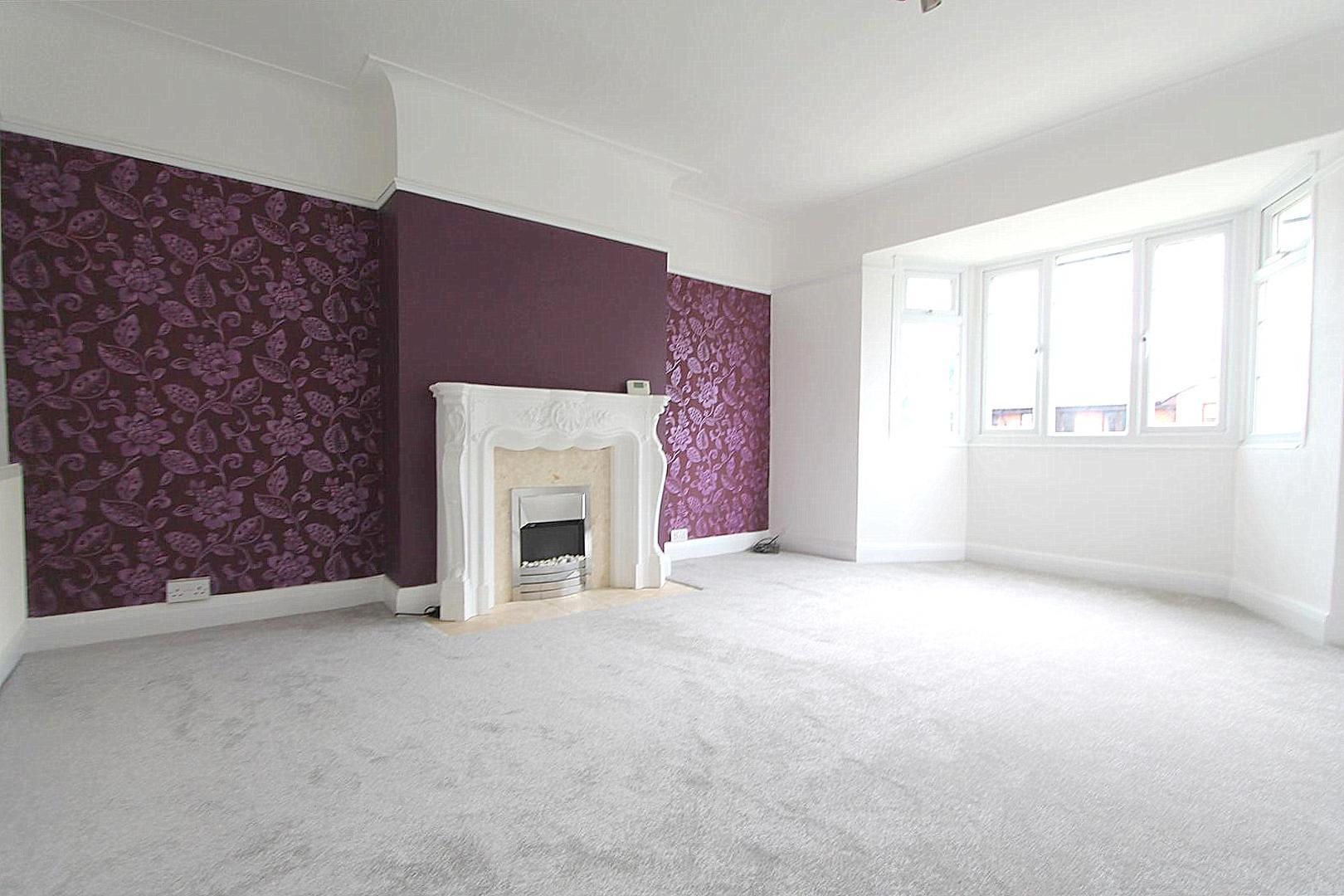 2 bed property in London Road, Cheam